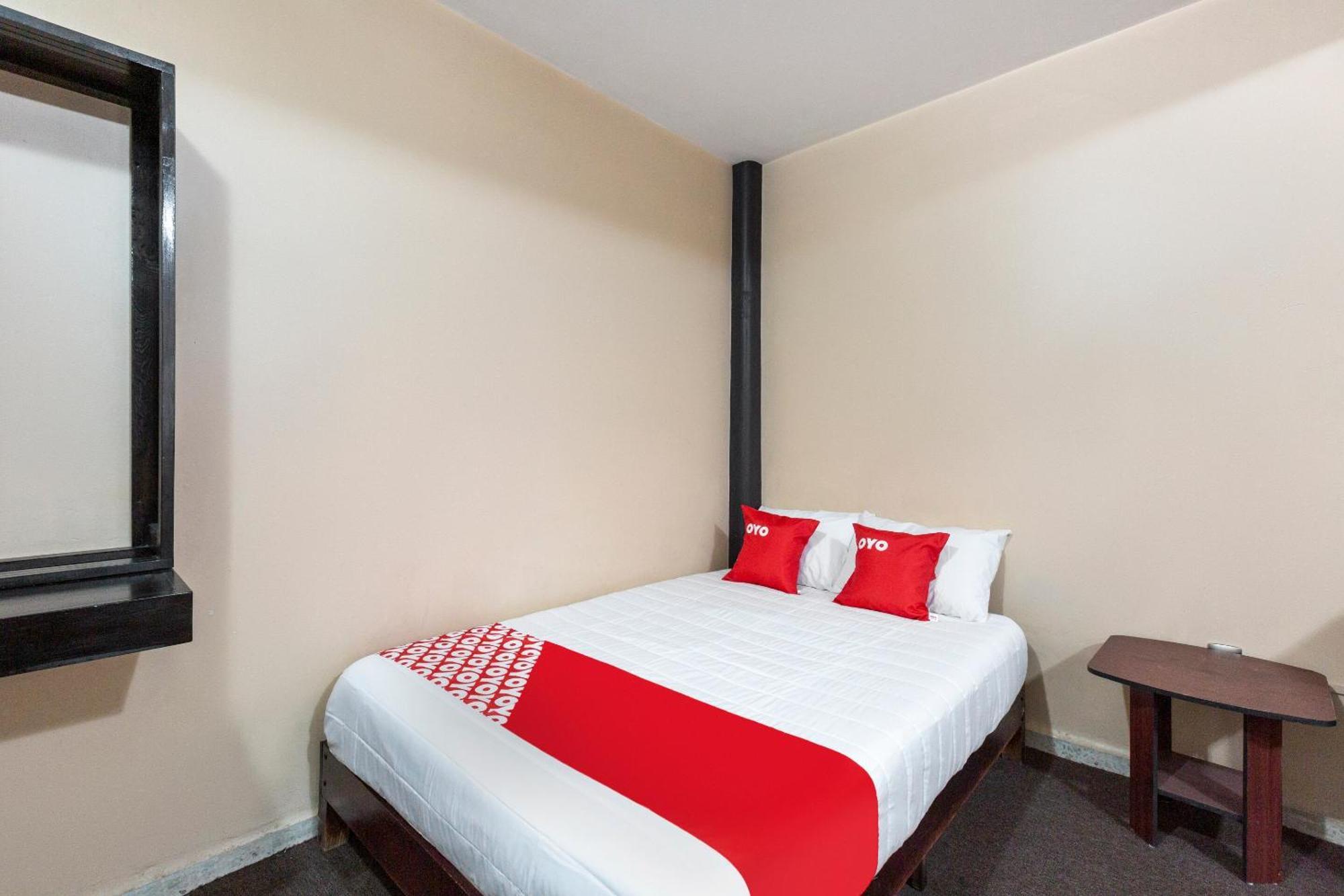 Oyo Hotel Emperador, Oaxaca Экстерьер фото