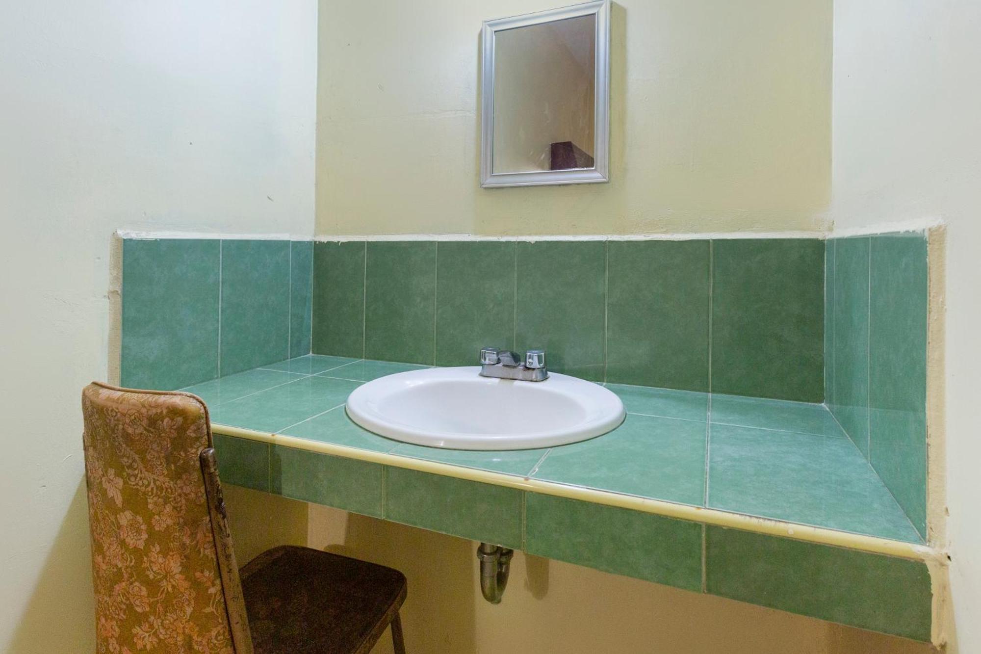 Oyo Hotel Emperador, Oaxaca Экстерьер фото