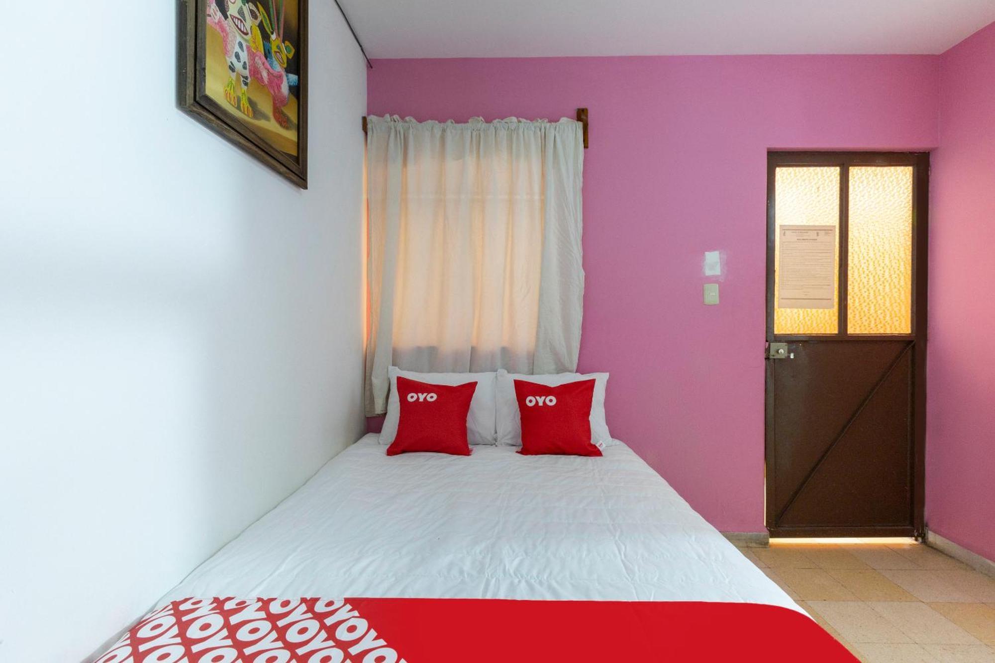 Oyo Hotel Emperador, Oaxaca Экстерьер фото