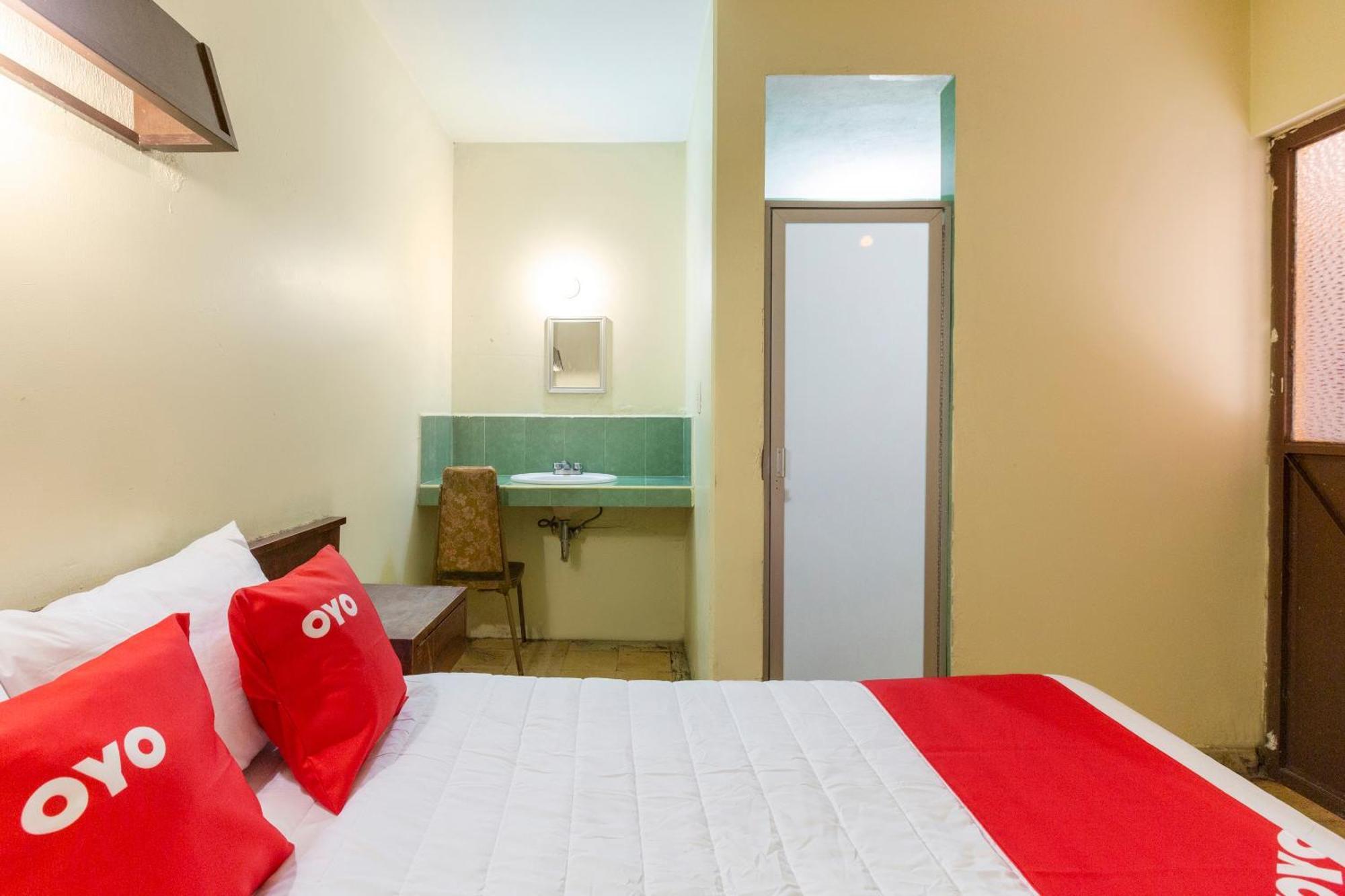Oyo Hotel Emperador, Oaxaca Экстерьер фото