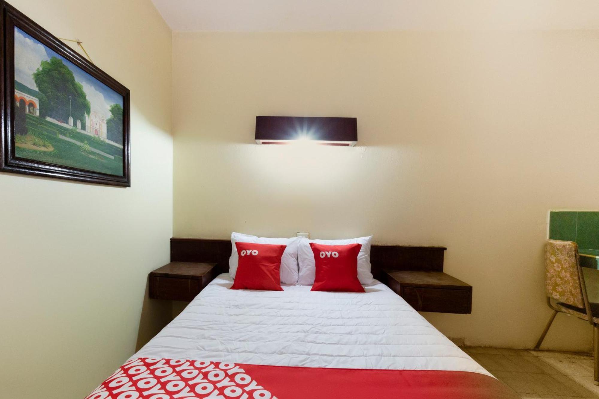 Oyo Hotel Emperador, Oaxaca Экстерьер фото