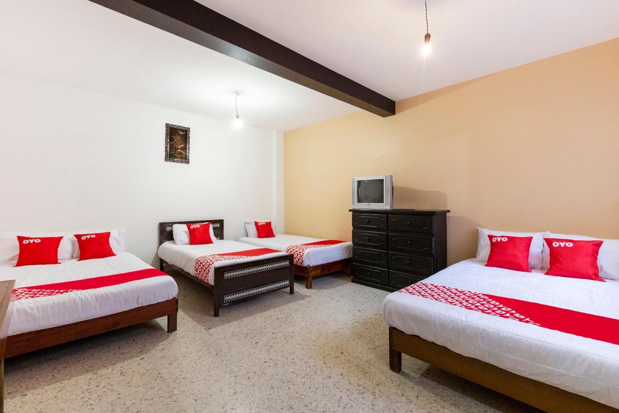 Oyo Hotel Emperador, Oaxaca Экстерьер фото