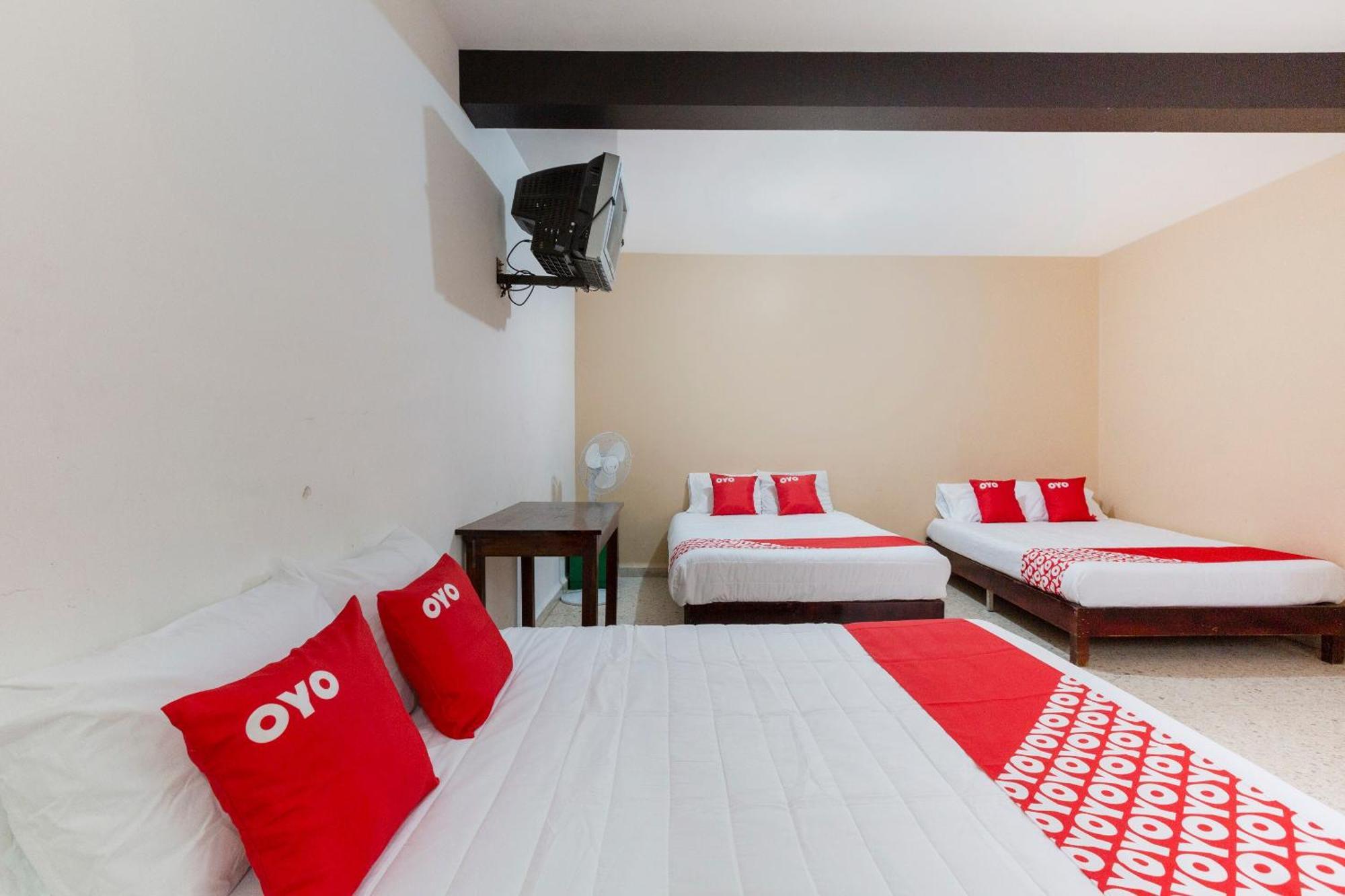 Oyo Hotel Emperador, Oaxaca Экстерьер фото